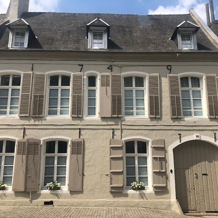 Aux Remparts De Montreuil Bed & Breakfast Montreuil  ภายนอก รูปภาพ